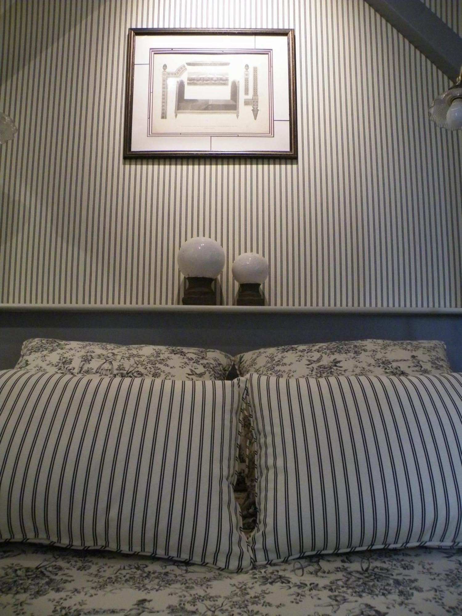 Hotel Diderot Chinon Esterno foto