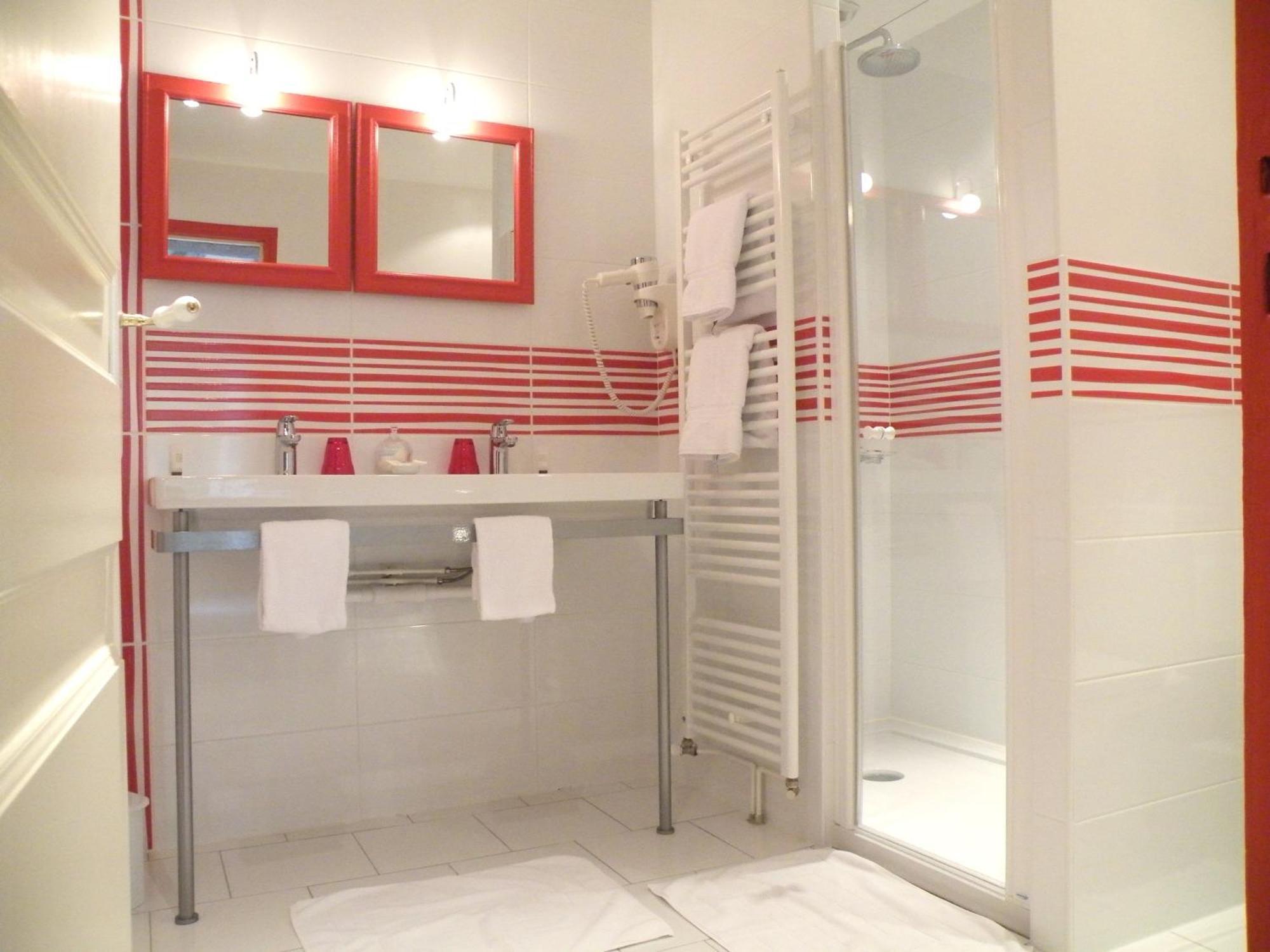 Hotel Diderot Chinon Esterno foto