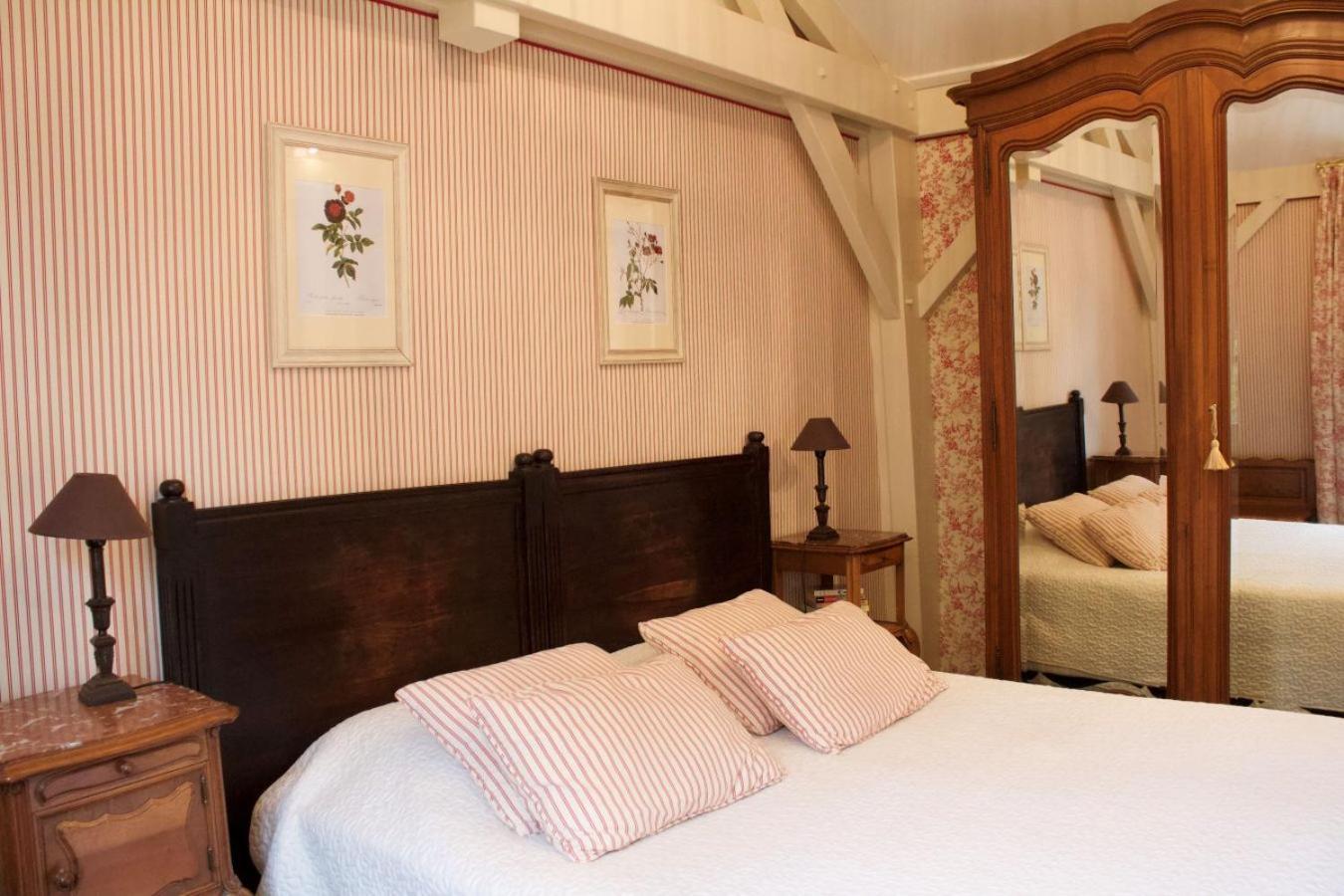 Hotel Diderot Chinon Esterno foto