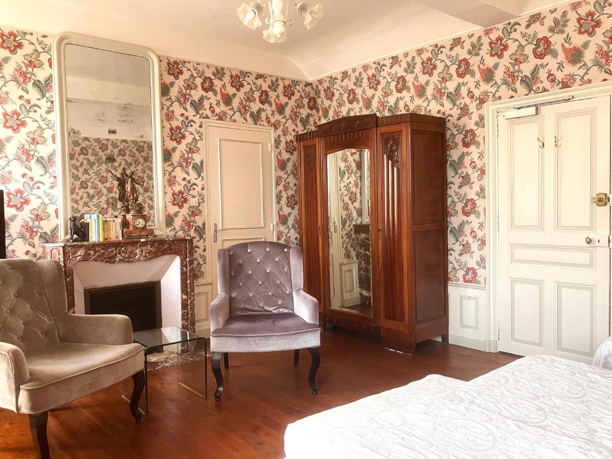 Hotel Diderot Chinon Esterno foto