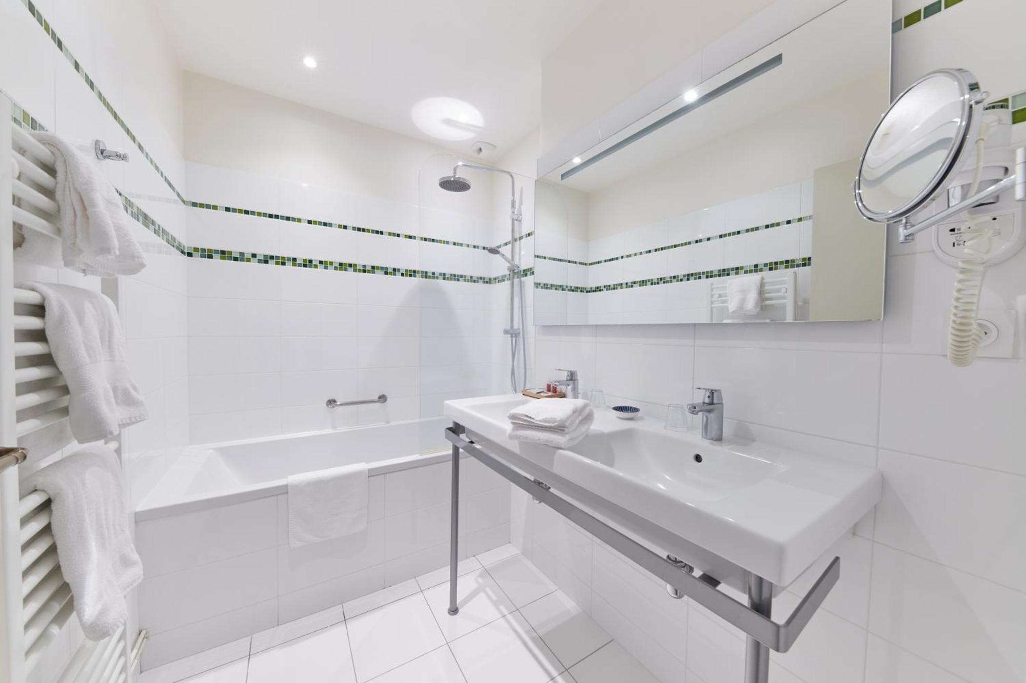 Hotel Diderot Chinon Esterno foto
